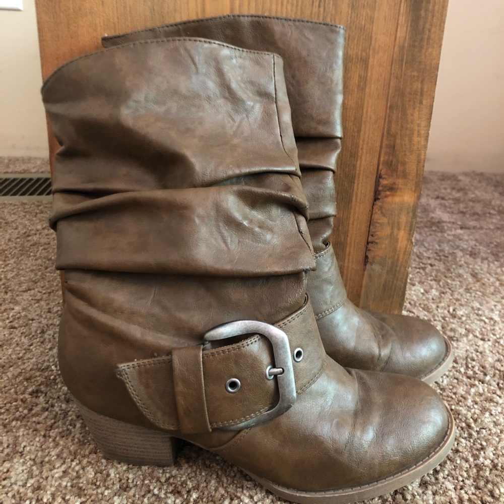 Ladies Size 6 MIA Ankle Boots